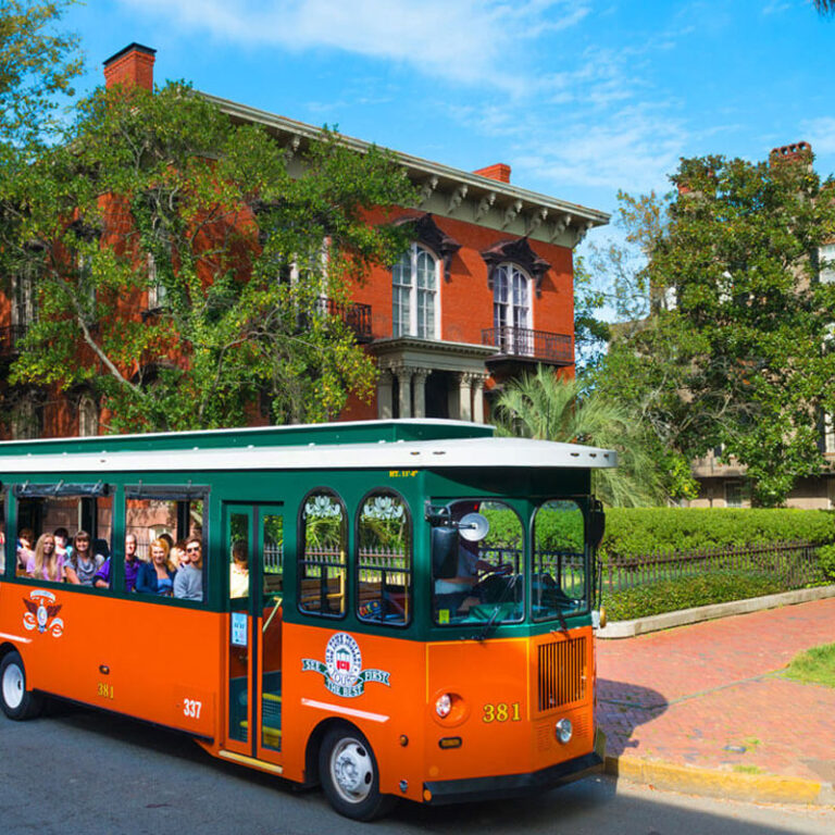 trolley tour in savannah